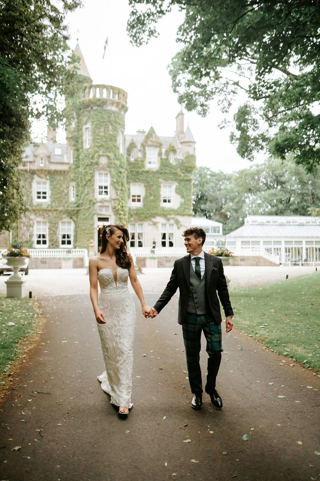 Carlowrie Castle - >Erin Reid</a>