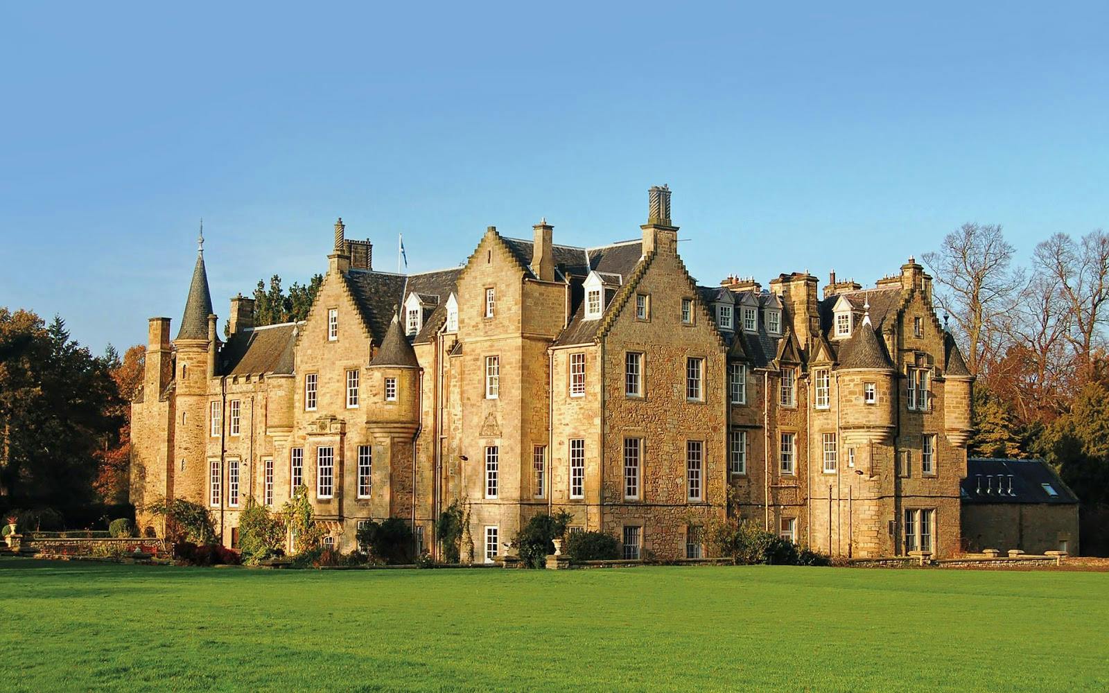 Carberry Tower Mansion House and Estate - >Carberry Tower Mansion House</a>