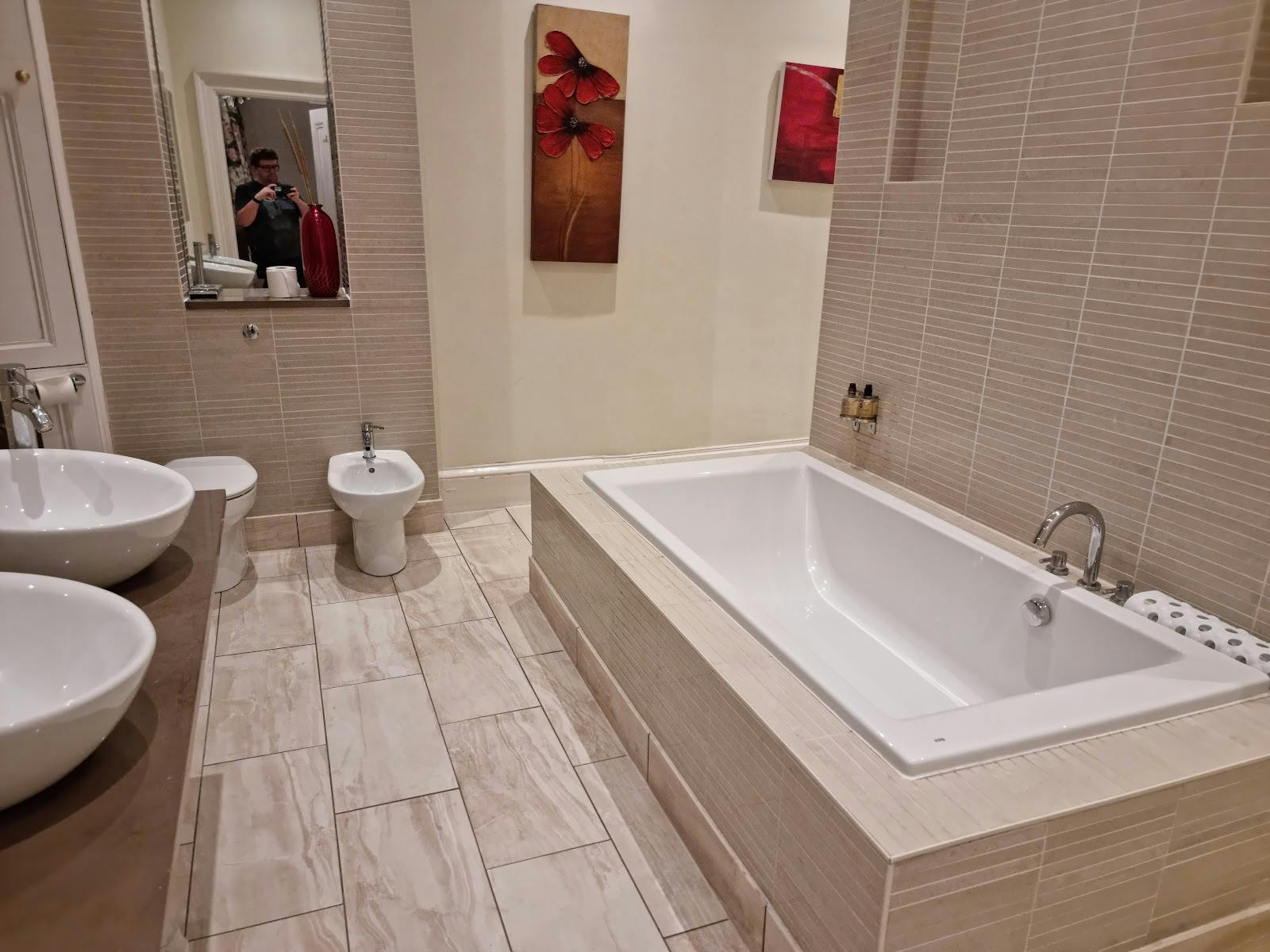 Carberry Tower Mansion House and Estate - >XStark1ll3rX</a>