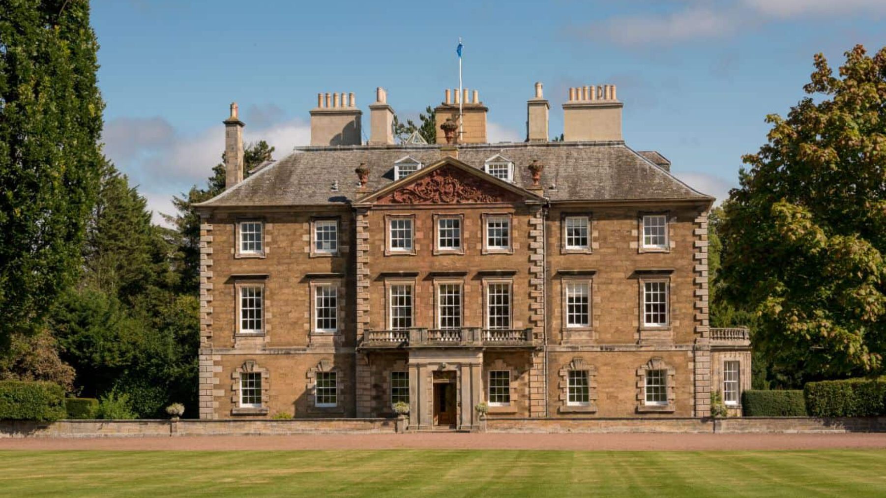 Historic Gilmerton House gardens: exclusive venue for luxury corporate retreats and incentive travel.