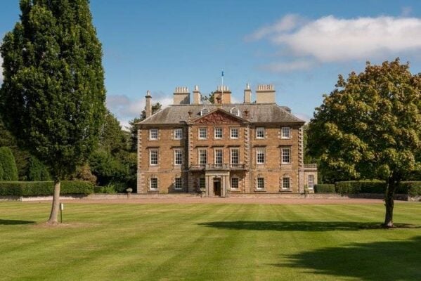 Gilmerton House gardens: luxury outdoor venue for corporate retreats and boutique weddings.