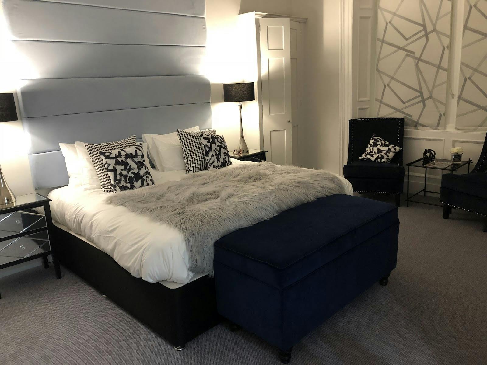 The Lane Hotel - >Cecilia Andrada</a>