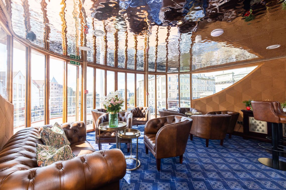 Bar & Lounge - Ocean Mist