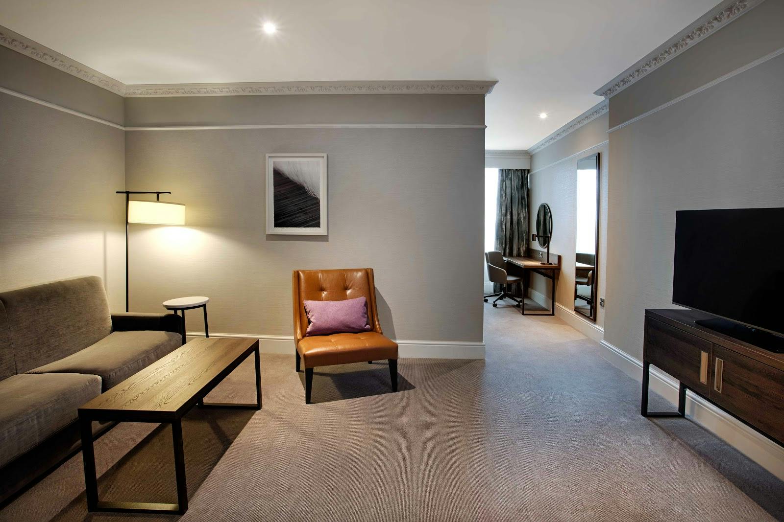 Hilton Edinburgh Carlton - >Hilton Edinburgh Carlton</a>