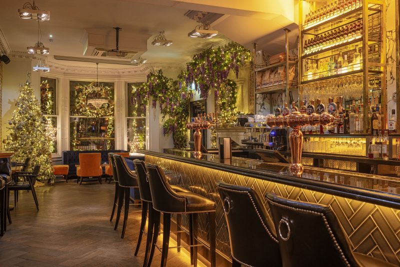 Edinburgh with Black Ivy