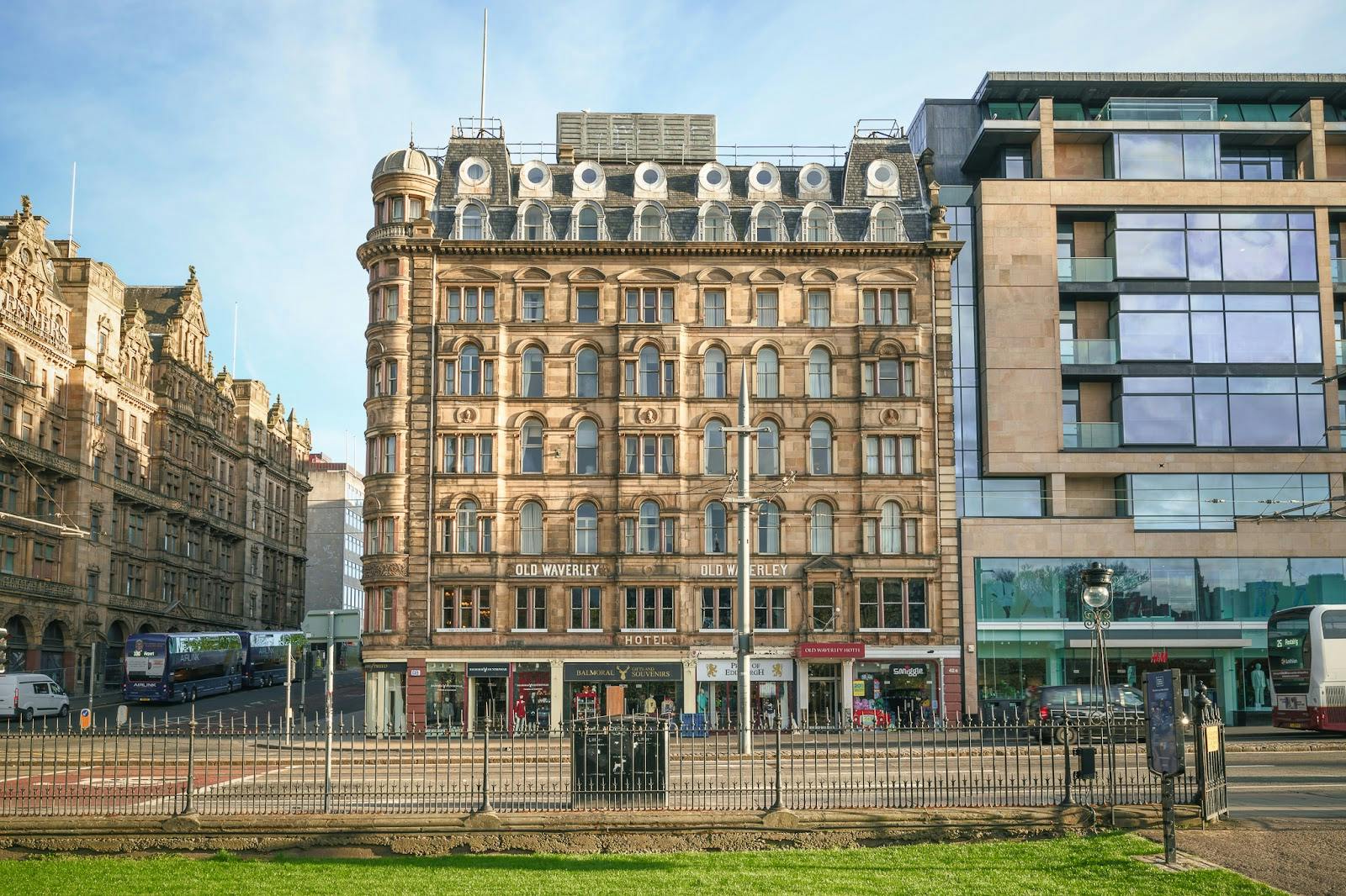 The Old Waverley Hotel - >Old Waverley Hotel</a>
