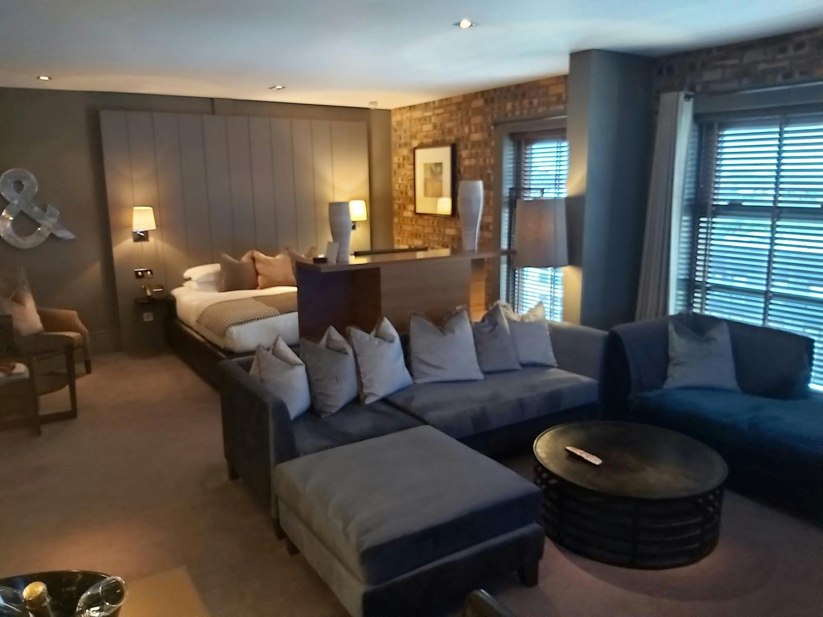 Dakota Edinburgh - >Nic McDonald</a>