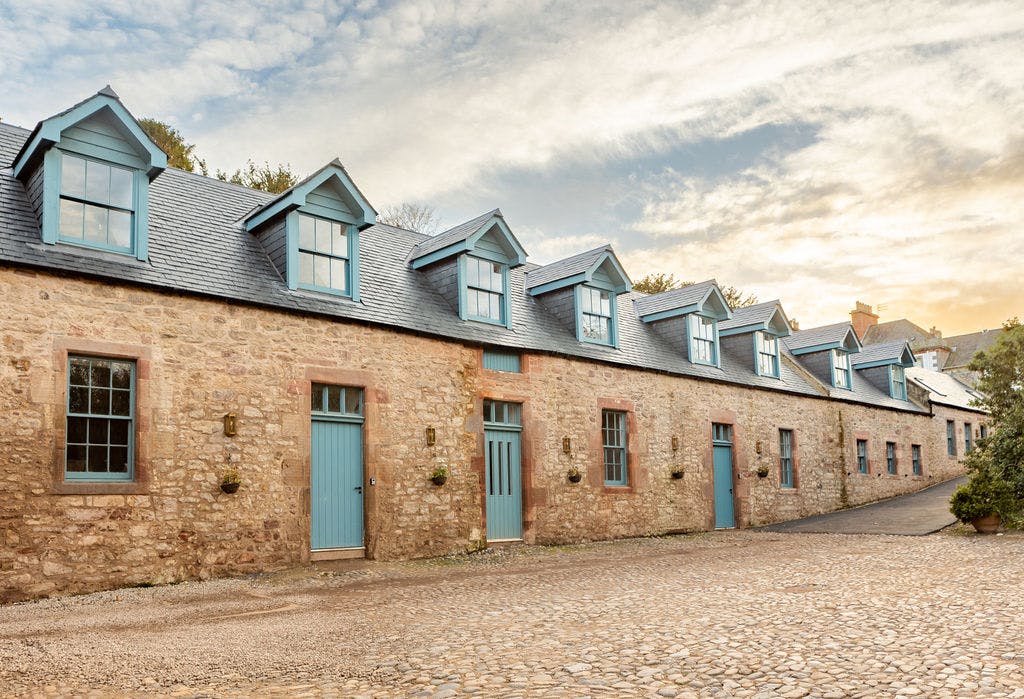 Broxmouth Courtyard - >Broxmouth Courtyard</a>