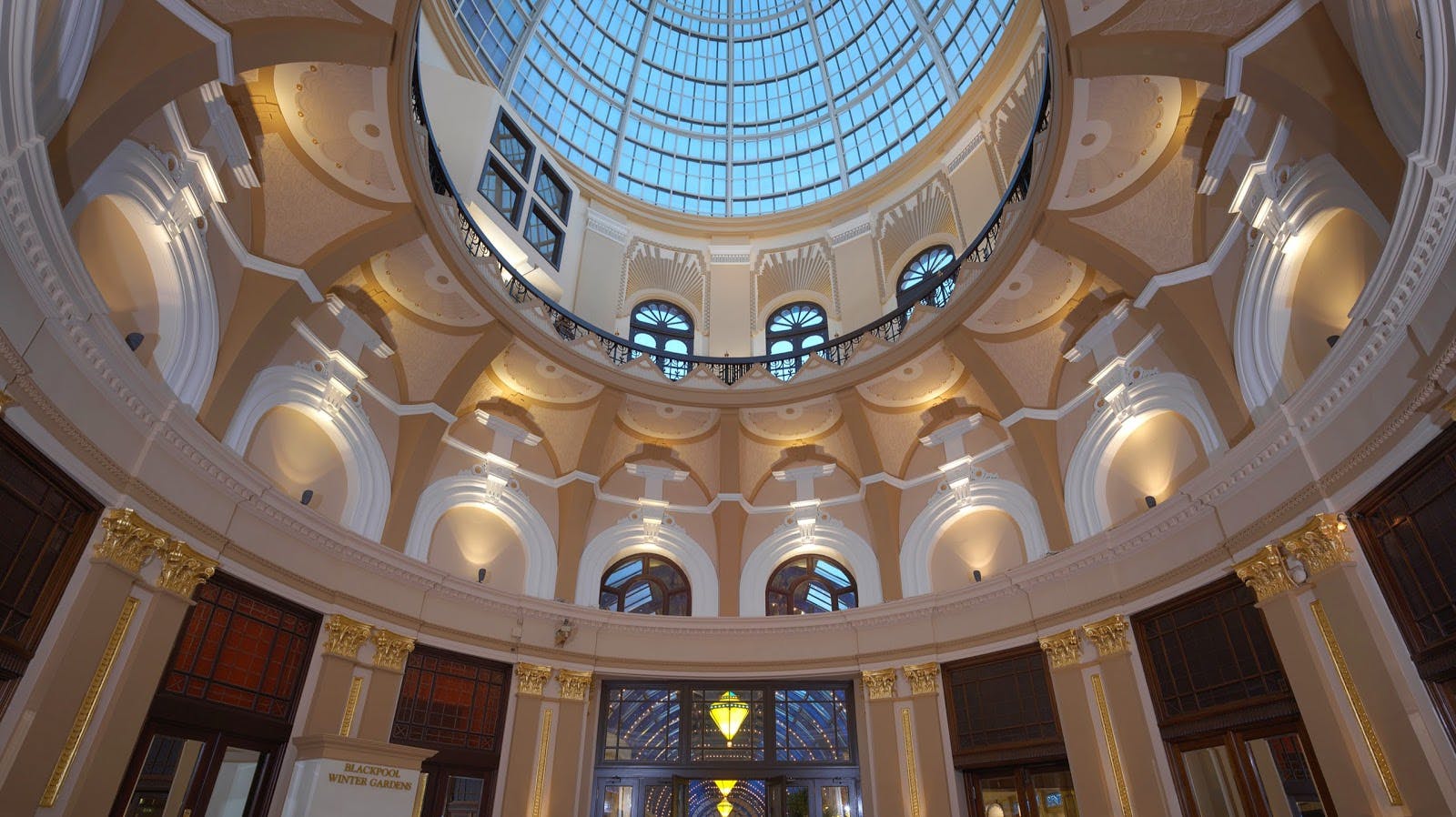 Winter Gardens Blackpool - >Winter Gardens Blackpool</a>