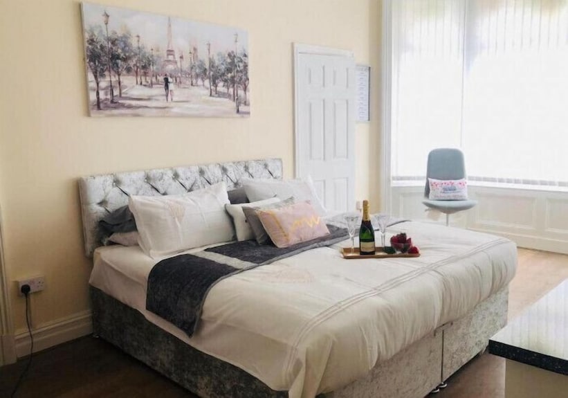 The Winter Garden Suites, Blackpool ...