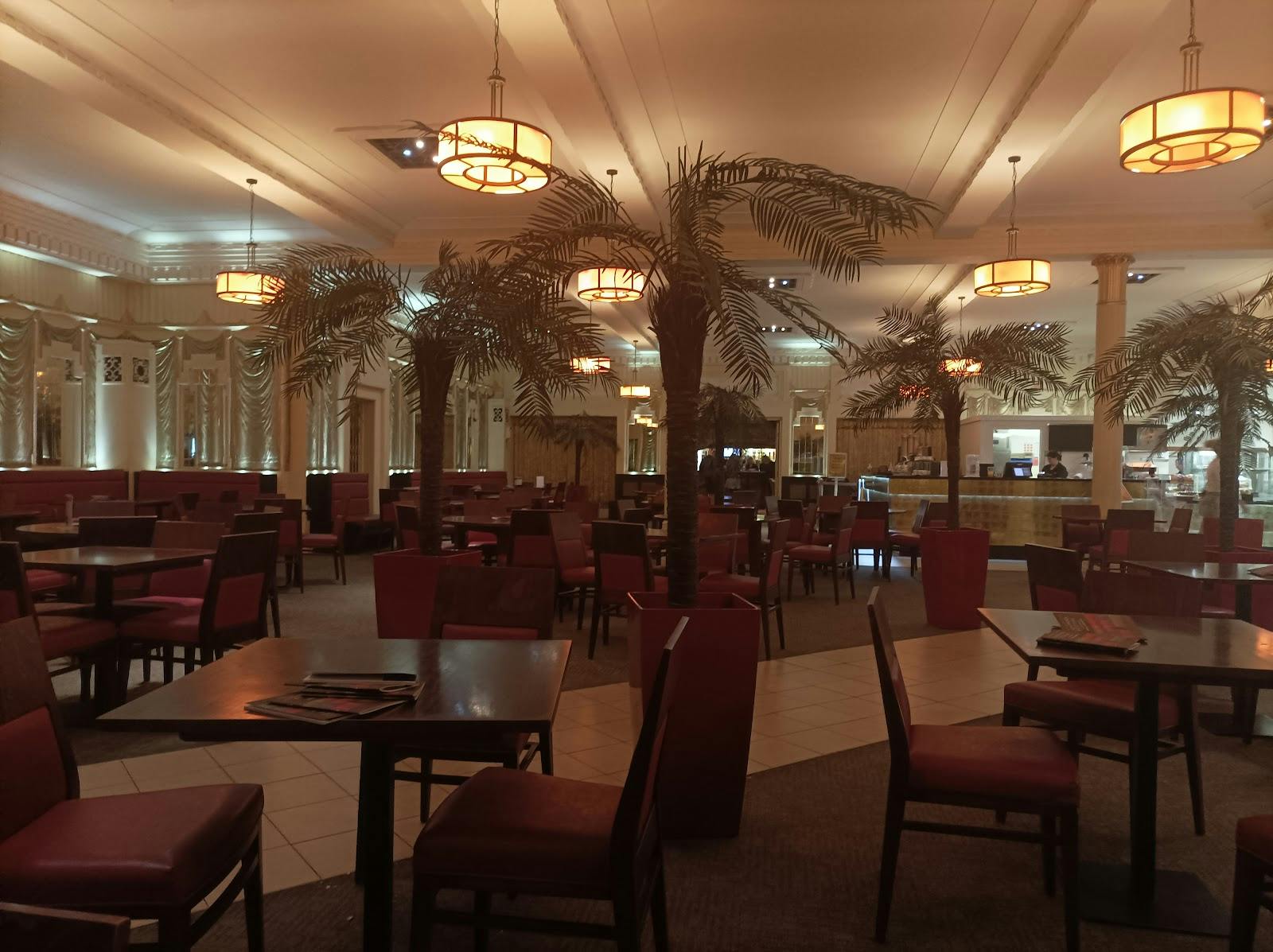 Winter Gardens Blackpool - >Paul Bennett</a>