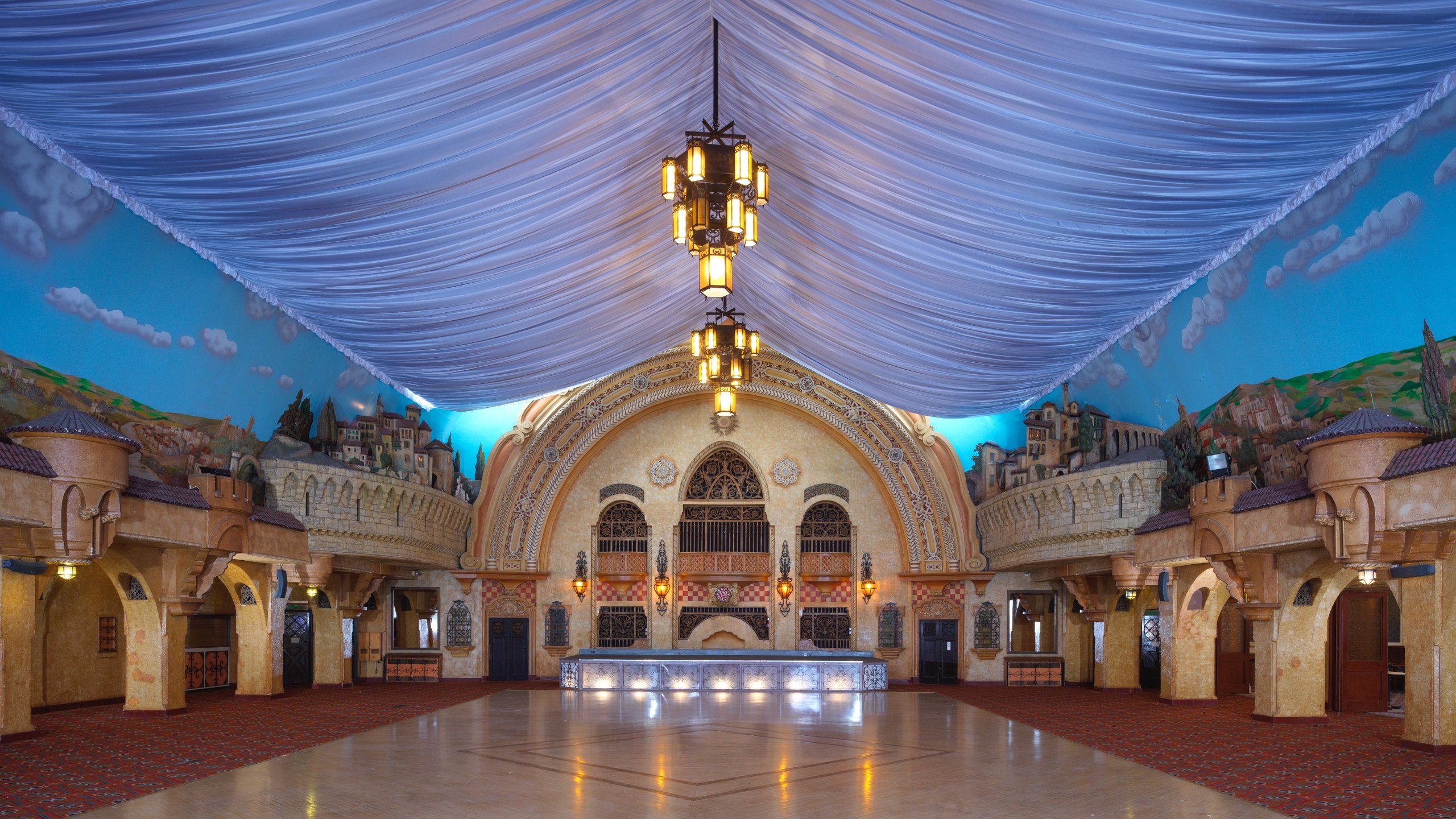 Winter Gardens in Blackpool Town Center ...
