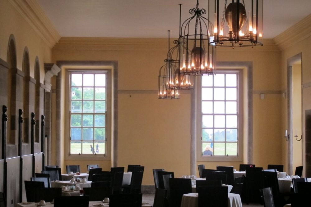 The Stables Tearoom - Hopetoun House in ...