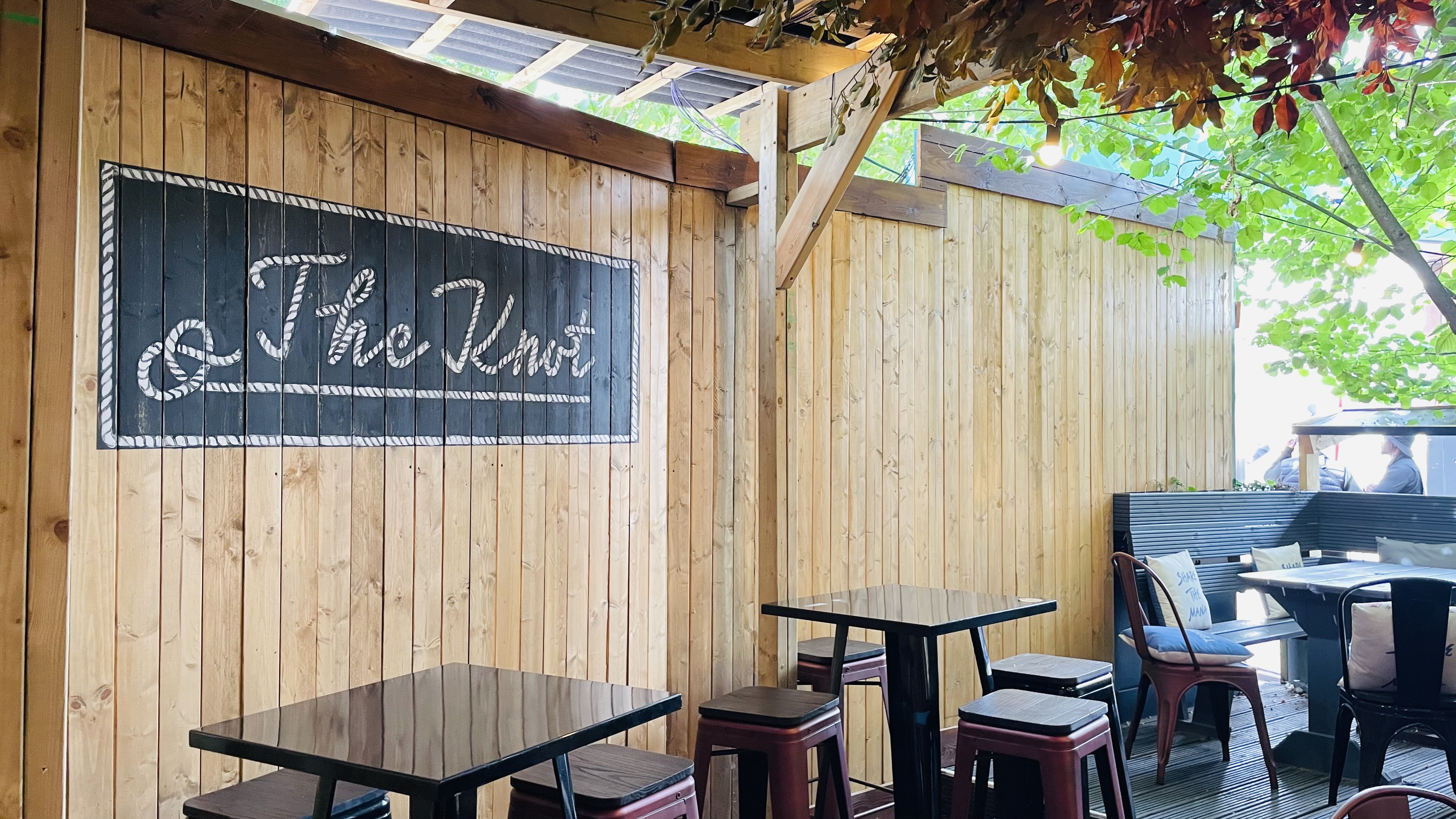 The Knot - 62a1acd3-3a5d-4e44-a9dd-937b032eb4ad.jpeg