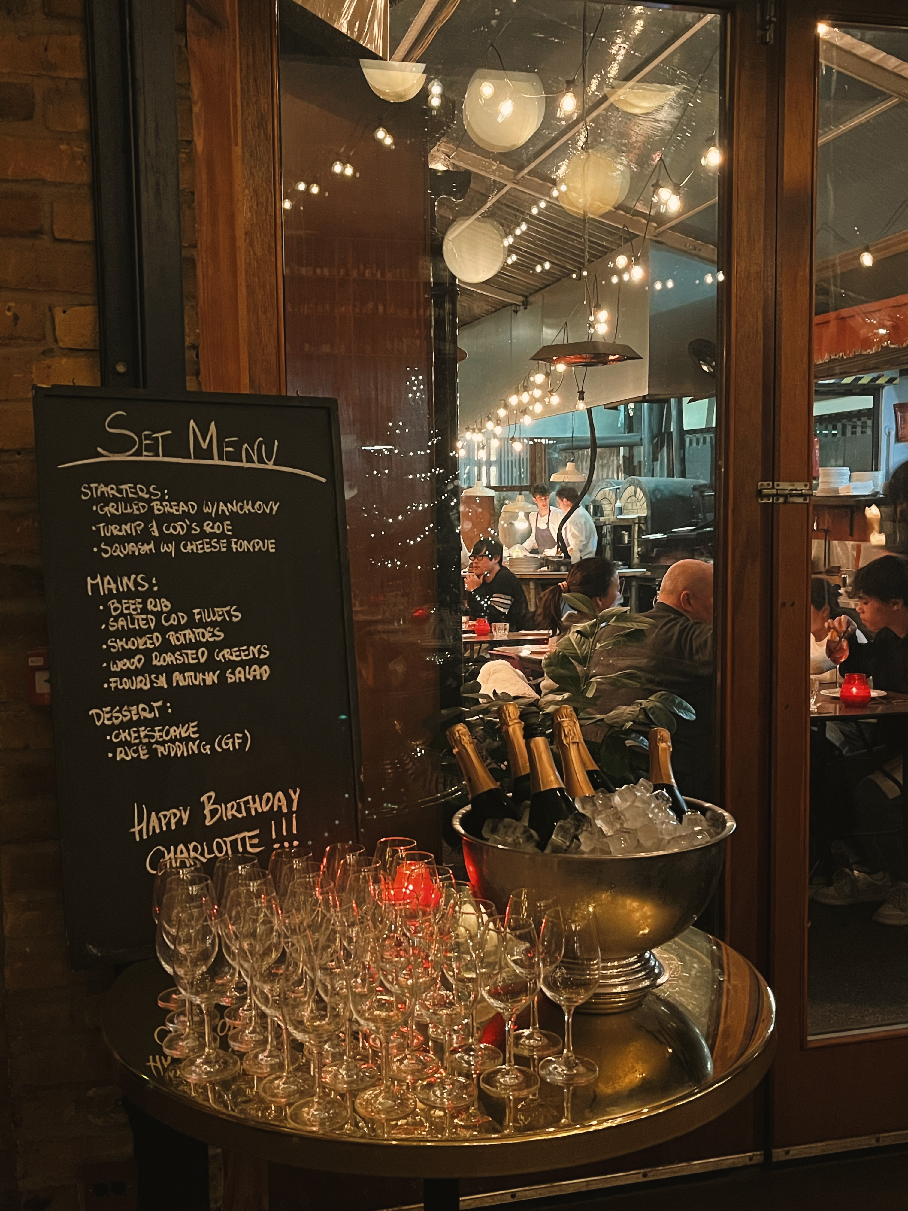 Private Hire - uktdb1musxa.JPG