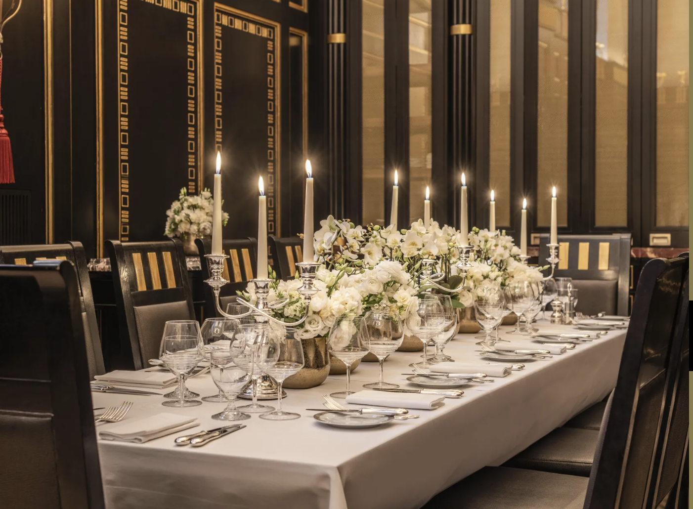 Exclusive dinner at The Wolseley City with minimalist florals, perfect for luxury corporate events.
