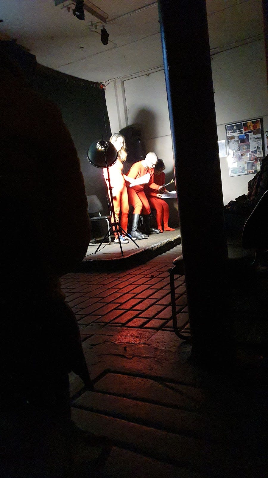 The Horse Hospital - >D Y</a>