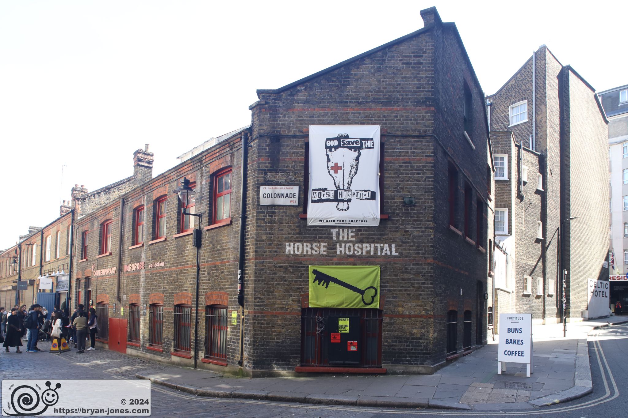 Bloomsbury Horse Hospital - Out and About