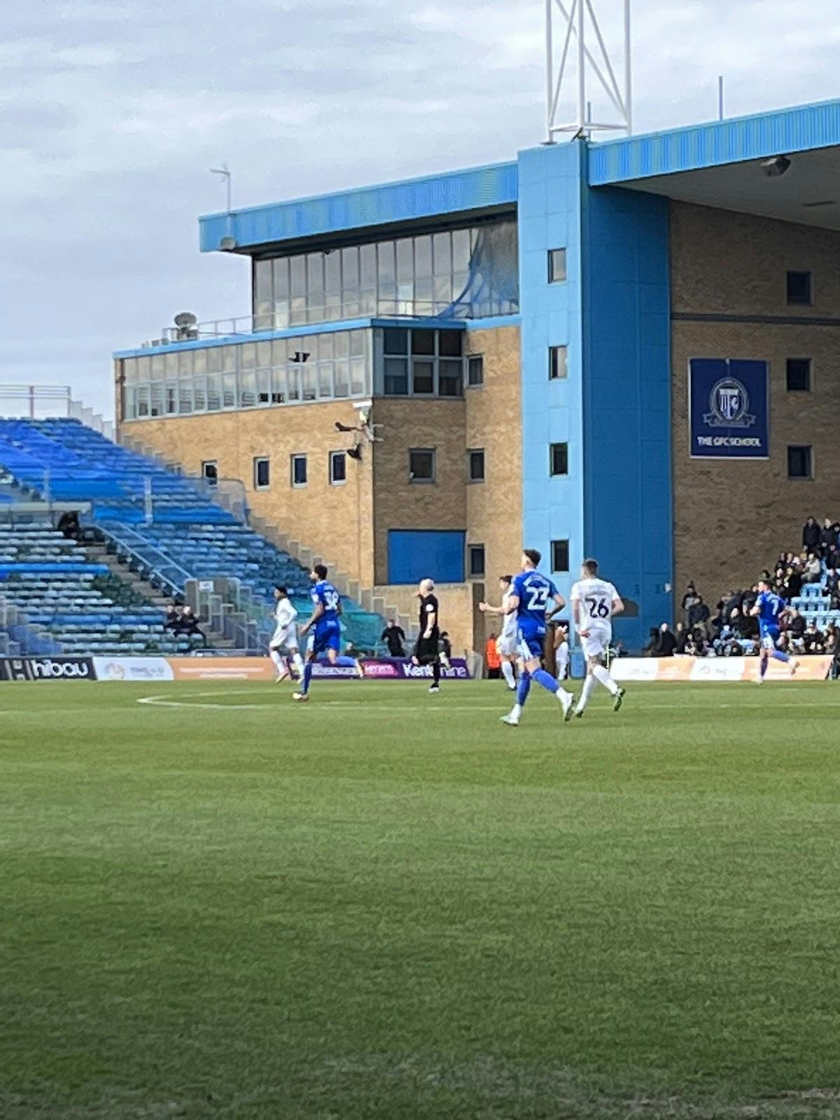 Gillingham Football Club - >Lisa Jones</a>