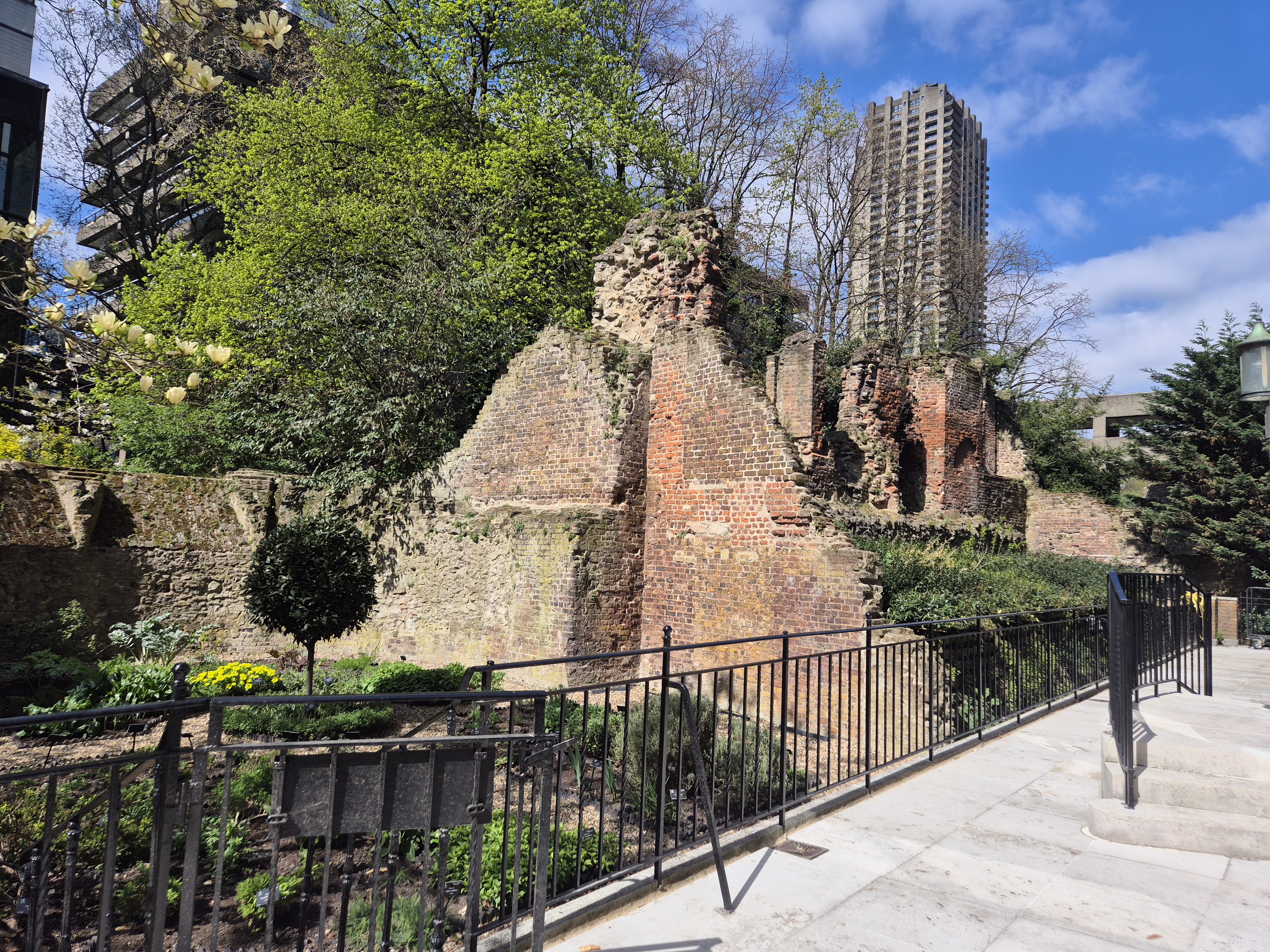 Terrace and Garden  - zoc3udp1dmd.jpg