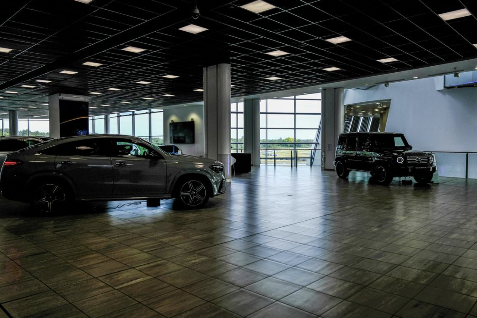 Exhibition Floor - 4dwz5eowxfr.png