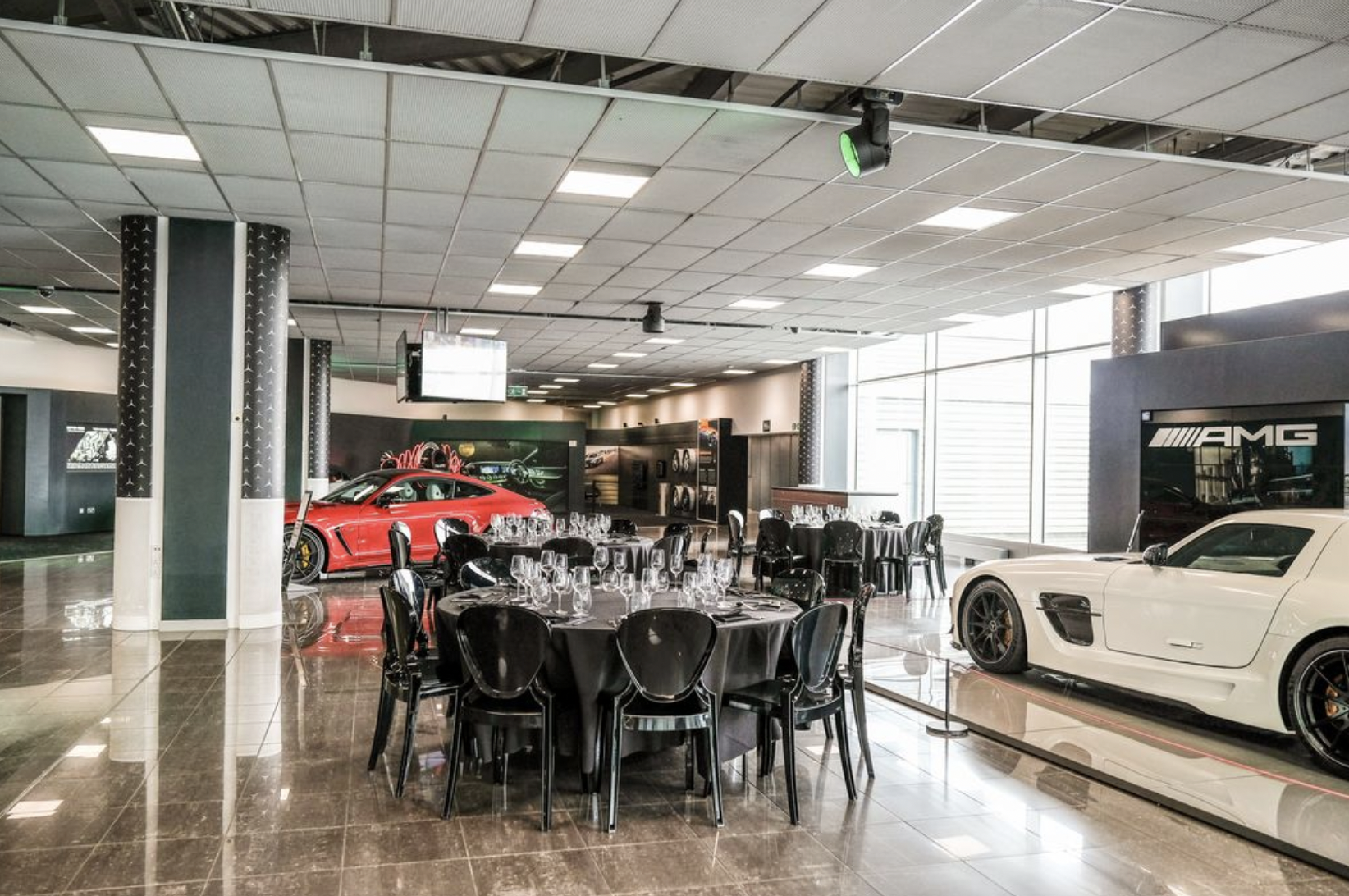 AMG Performance Floor - fexhihjud30.png