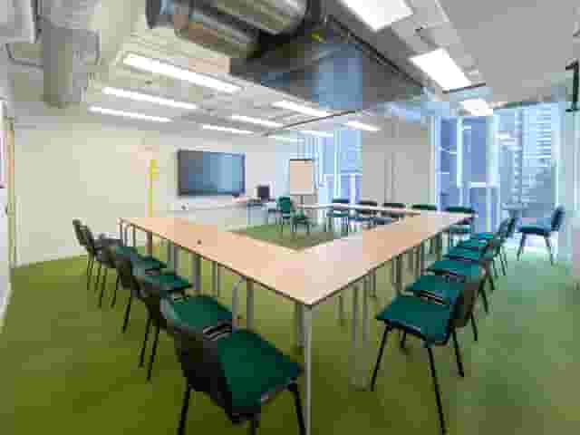 Classroom / Meeting room