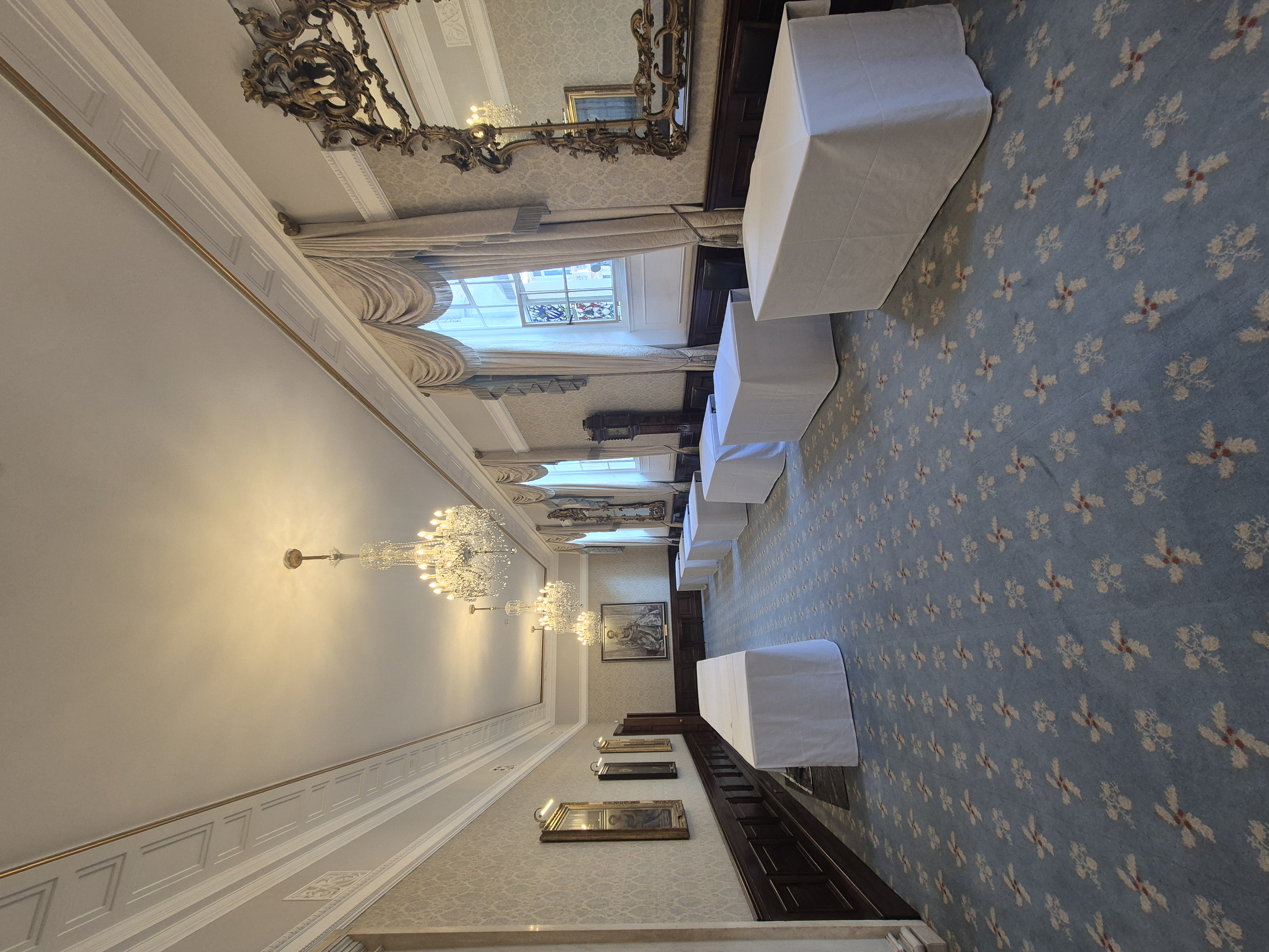 The Livery Hall - vr2hegzegbj.jpg
