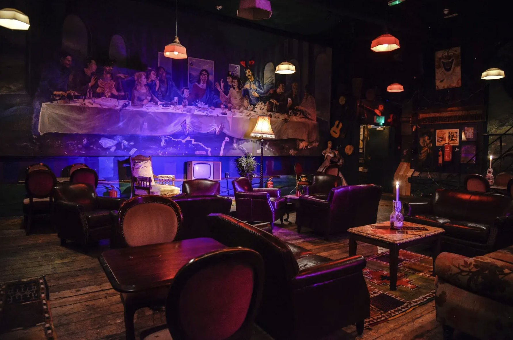 Alt tag: Unique event space at The Studio in Up The Creek, cozy atmosphere for gatherings.