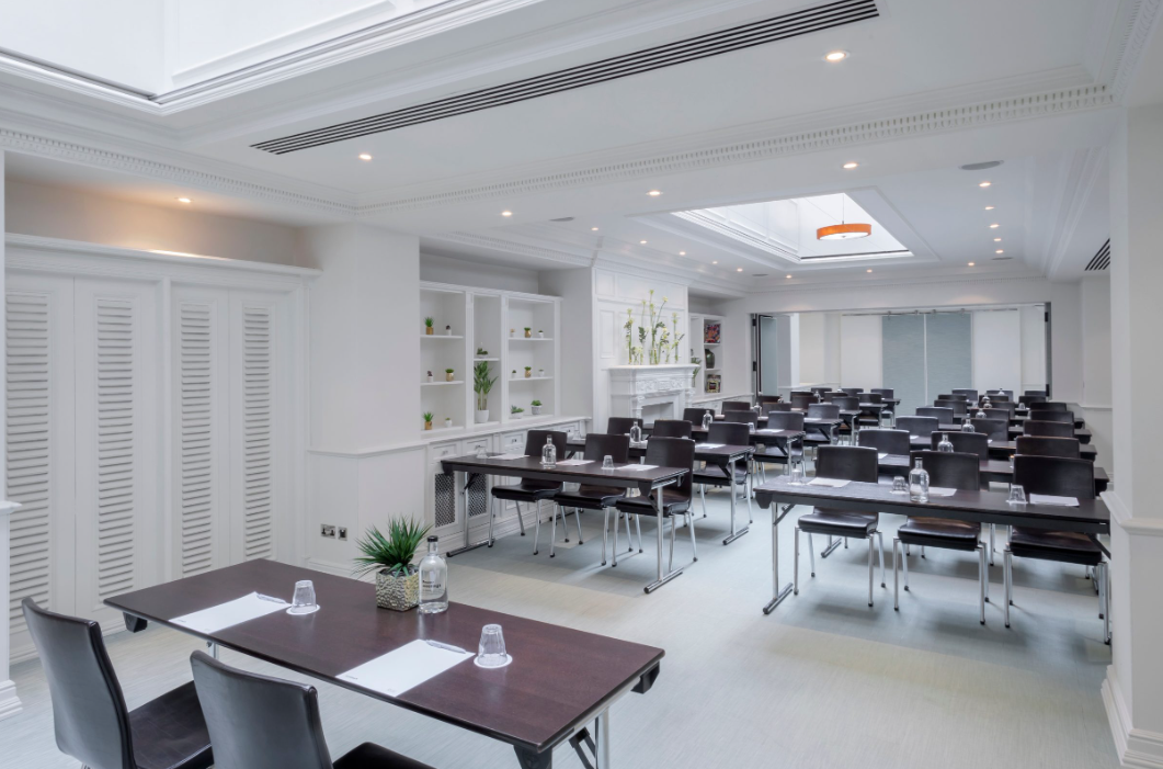 Classroom-style Oak Room at Meliá London Kensington for professional training and workshops.