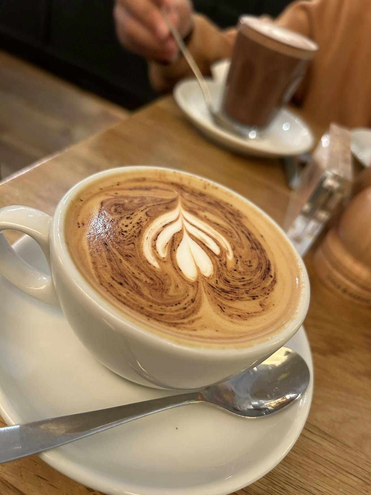 Lantana - >Kor Ron</a>