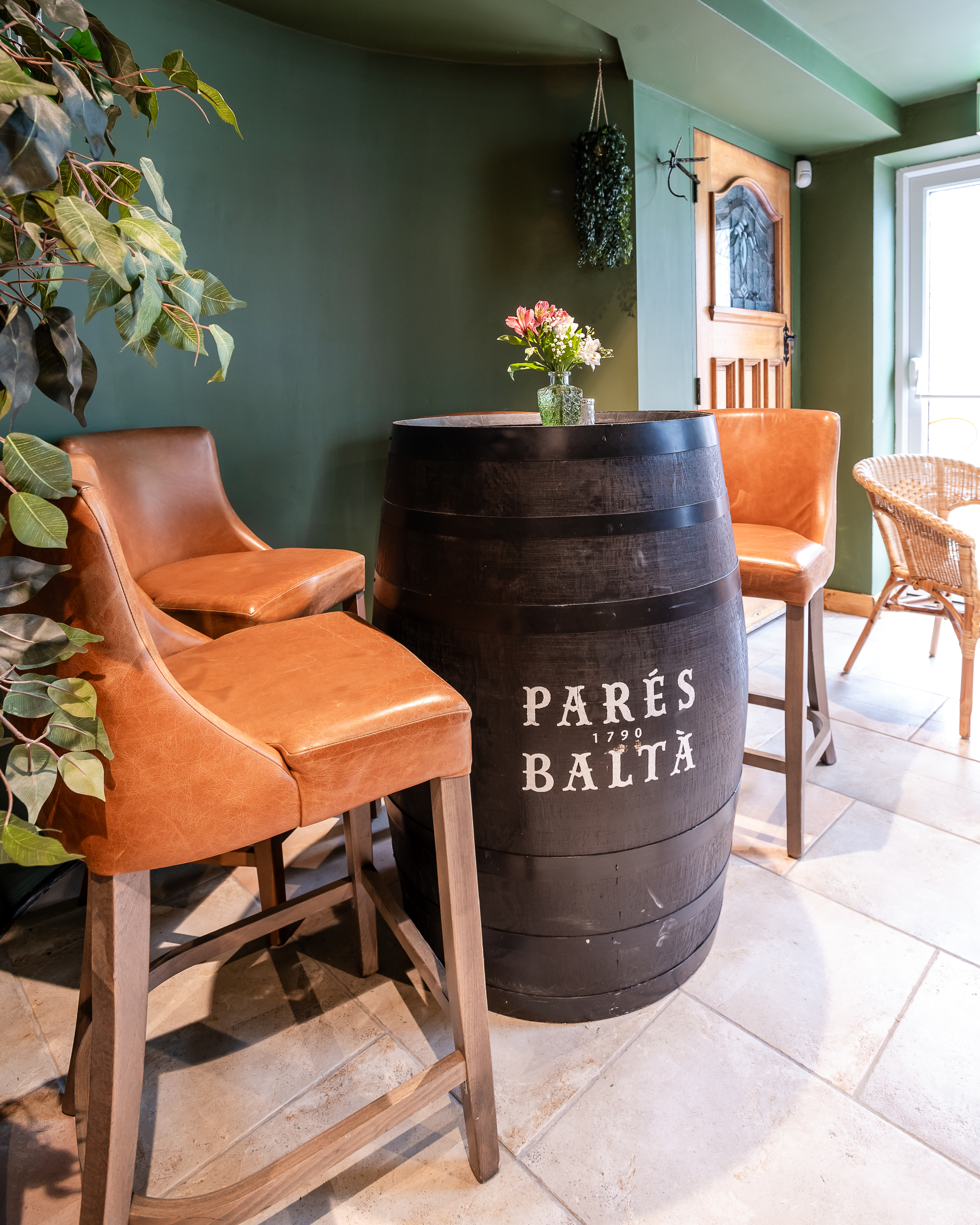 The Green Room - rrvtuq3eo11.jpeg