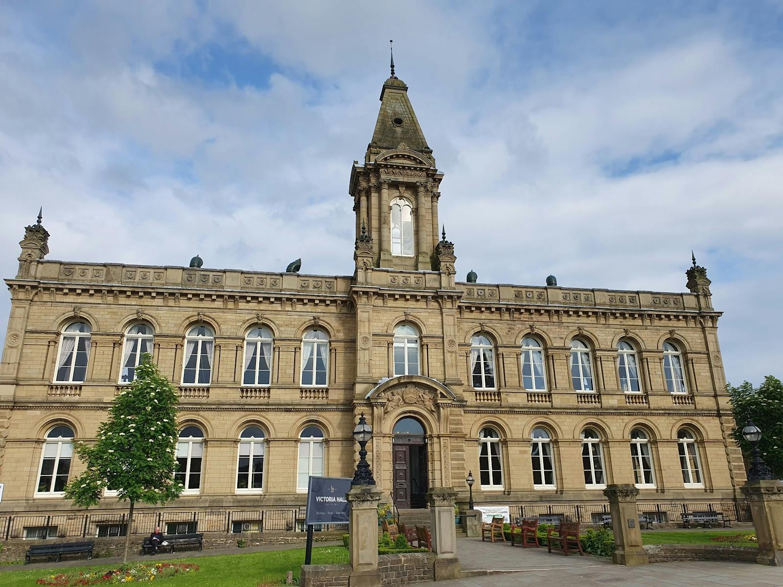 Victoria Hall - >Chris M</a>