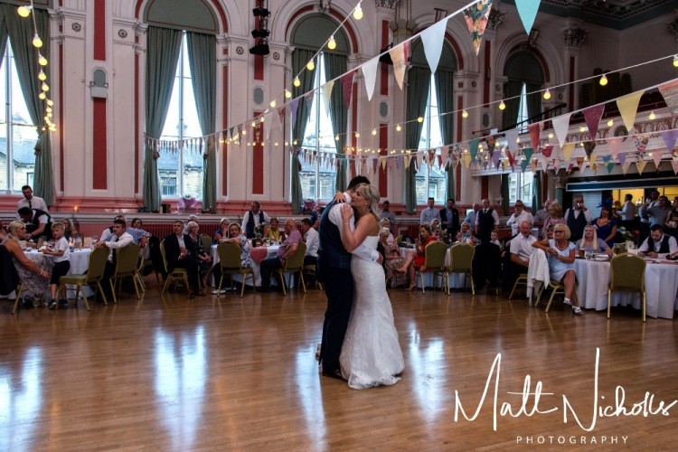 Victoria Hall Saltaire -  Venue ...