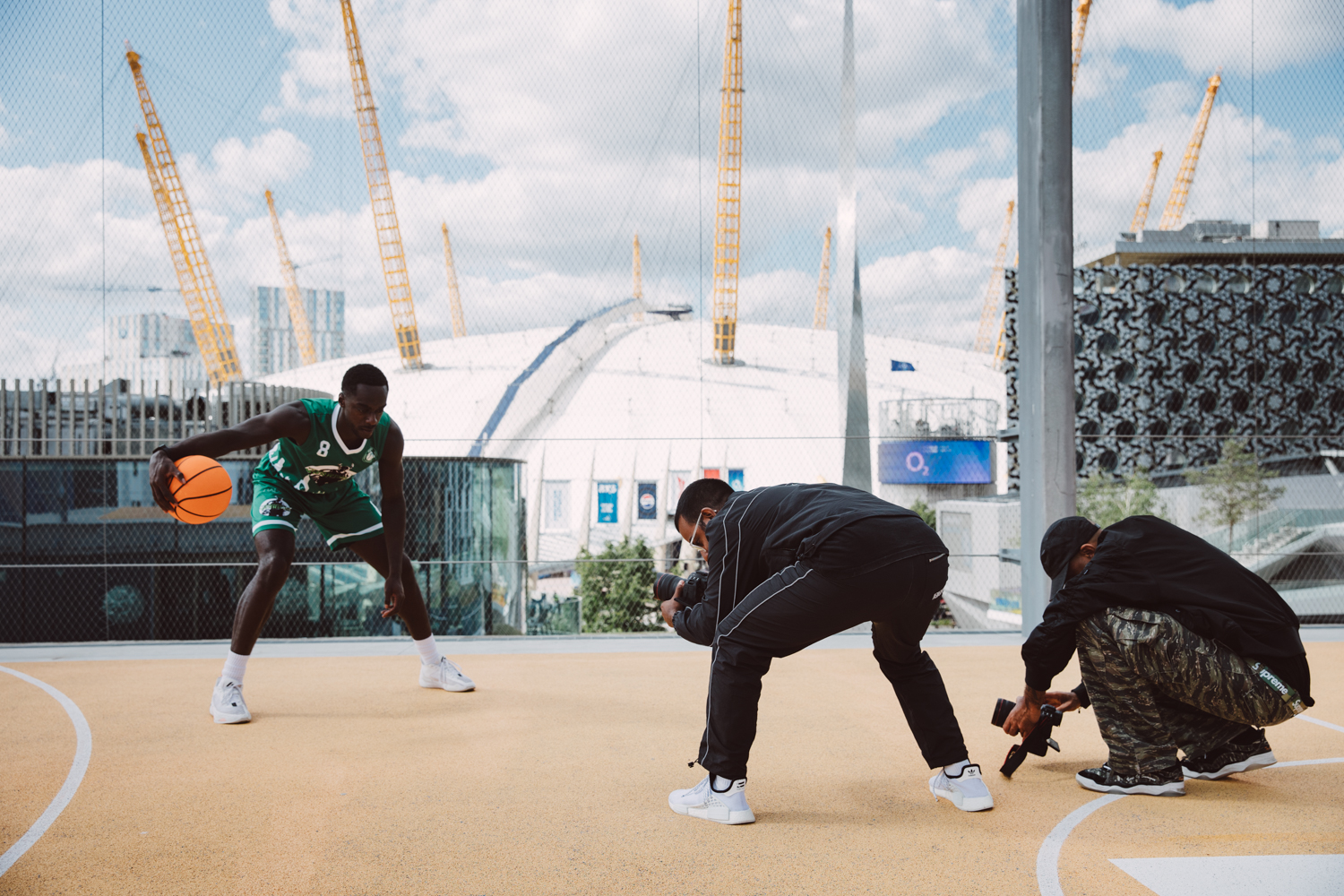 Rooftop Basketball Court - 6c282457-3e6a-4694-85fe-c2f0cc51c00c.jpeg