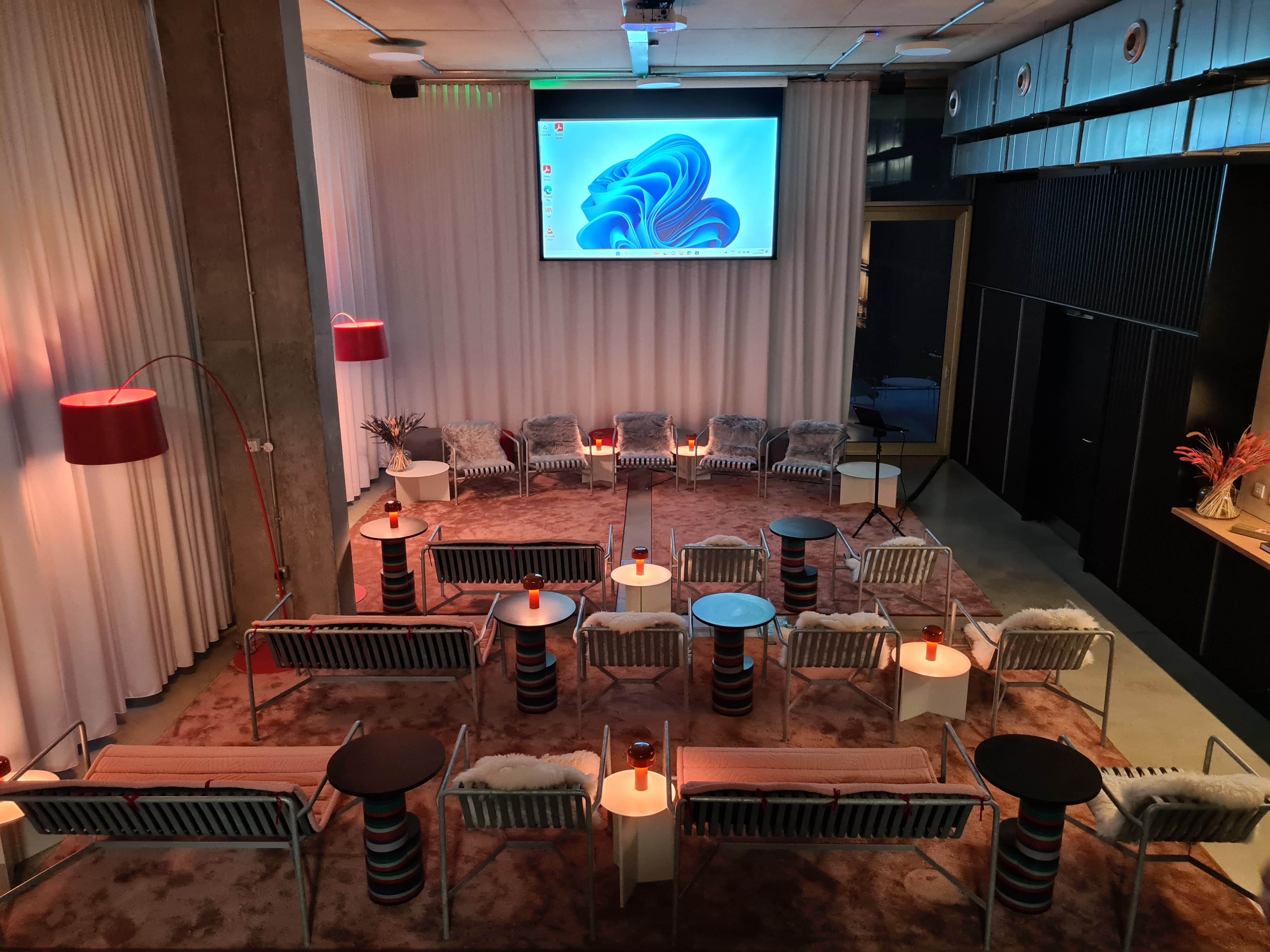 Forum - mjkrxzagale.jpg