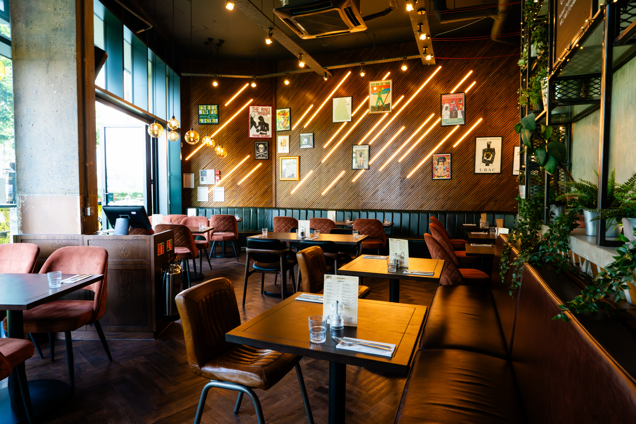 Dining Area - 1dace9d6-17a6-4651-a386-2d7a18401d58.JPG