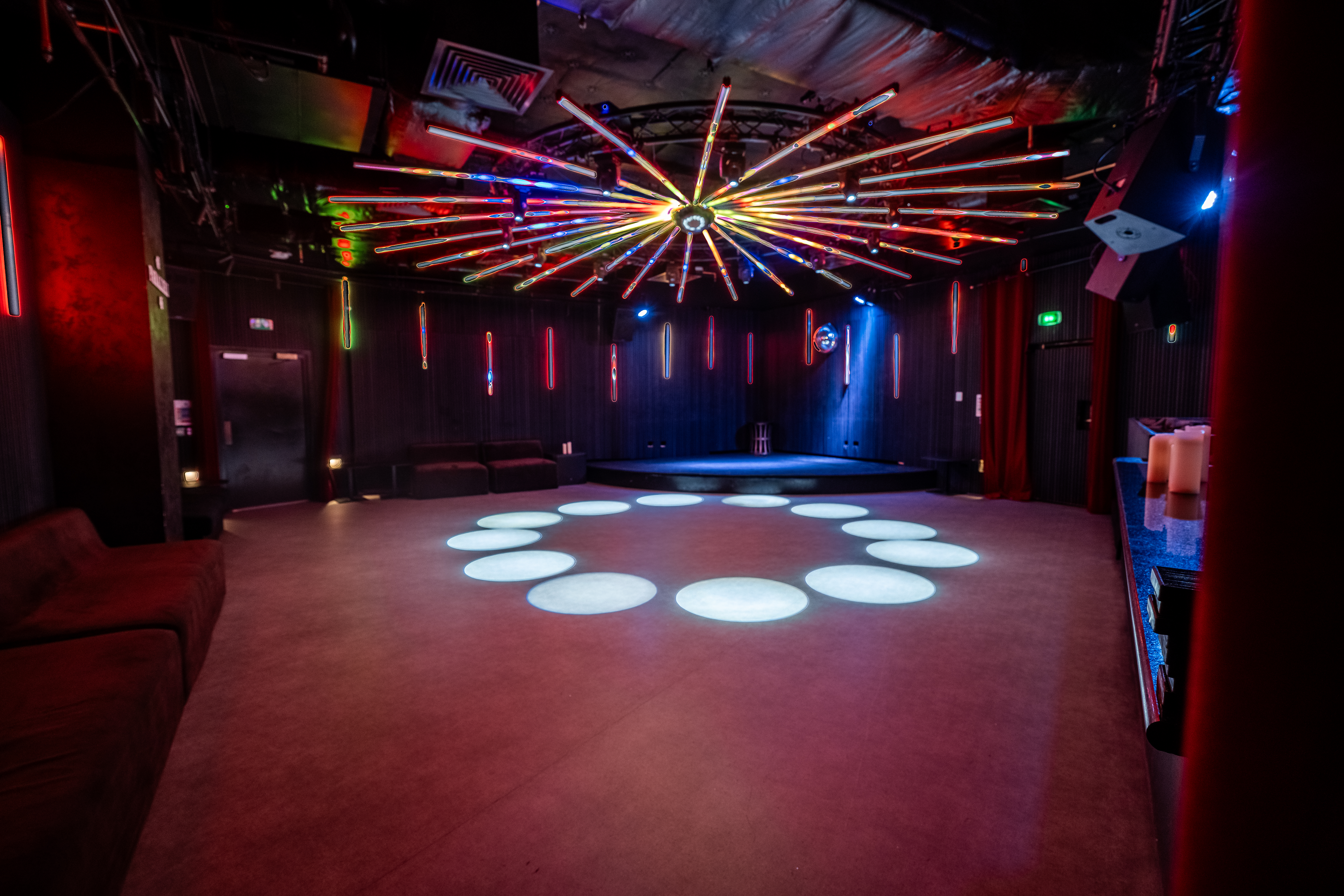 Parallel 45  - 2af4ceb8-1bb2-446e-b587-6fbb78b0b0b1.jpg