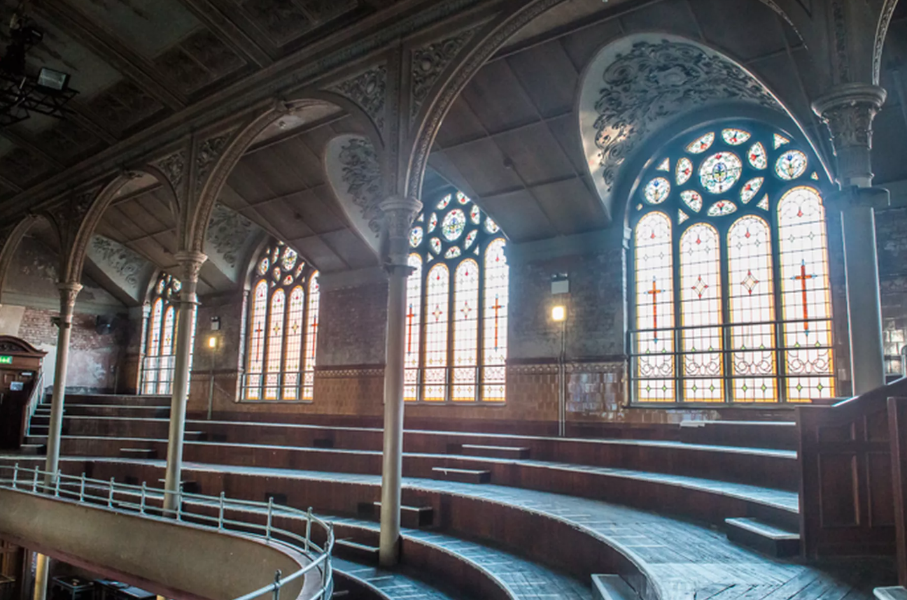 The Main Hall - w2nlskcyend.png