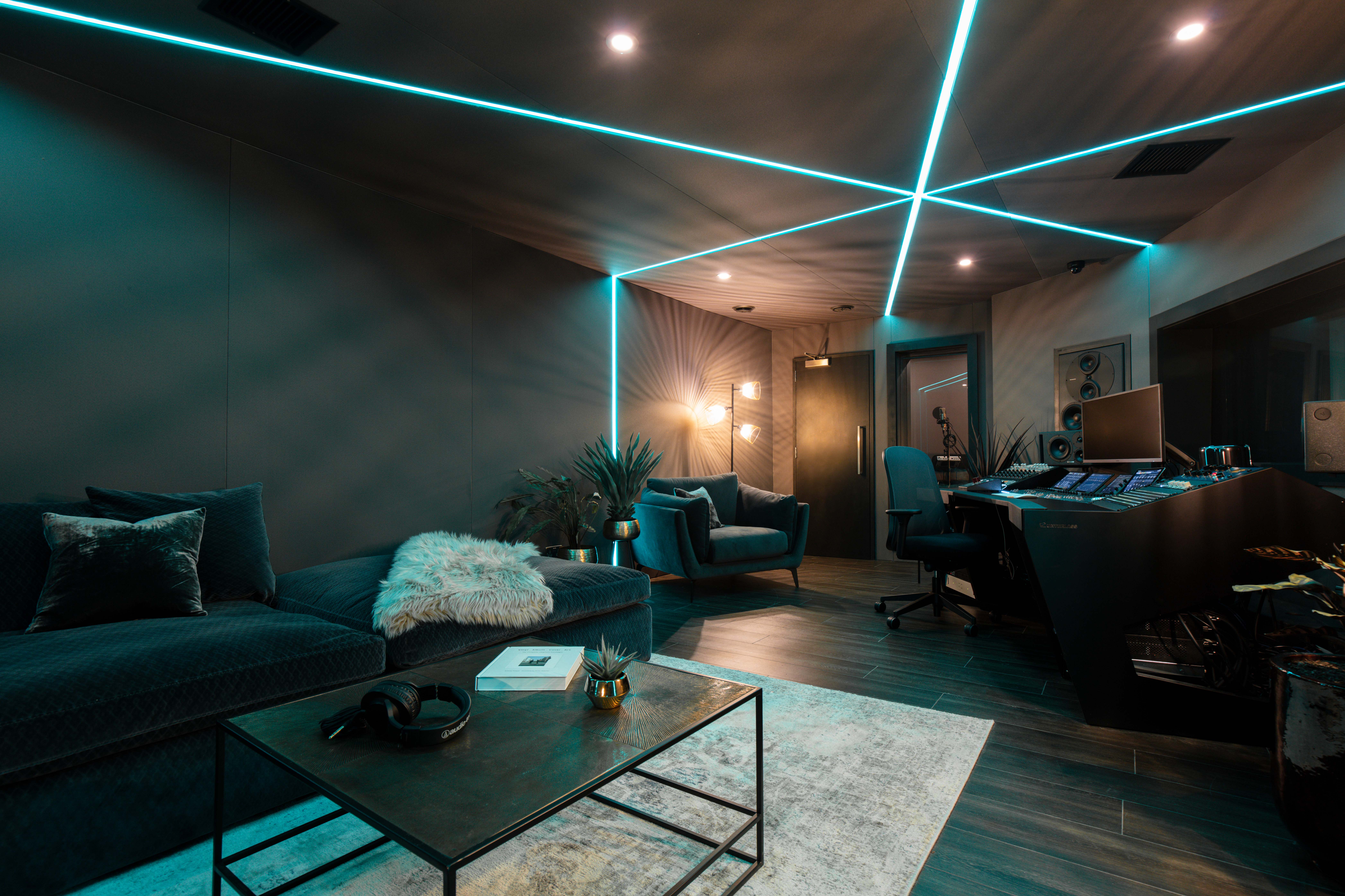 Modern meeting space in West London for creative events and collaborations.