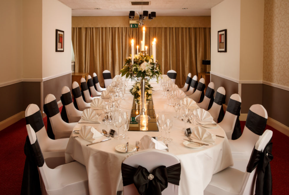 Private Dining Rooms - wigrqq4yzso.png