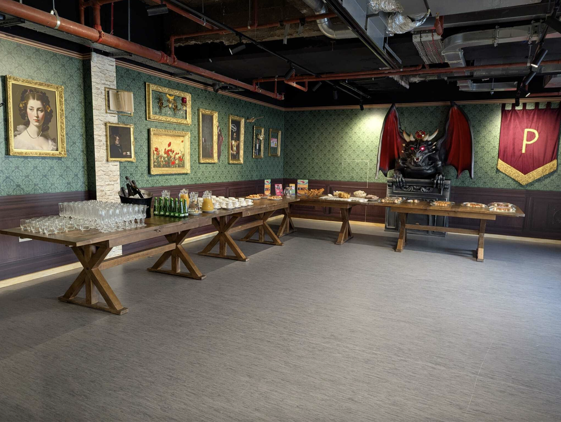 The Green Room - gdtvheljiio.png