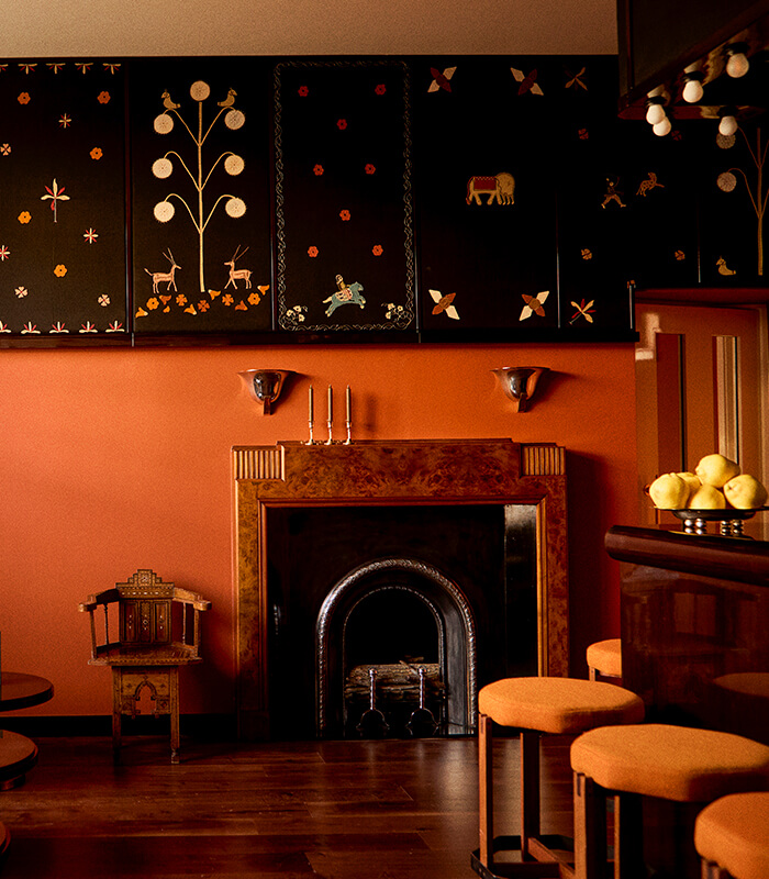 Bar Pondicherry, Grand Hotel Bellevue: boutique VIP meeting room and luxury evening reception venue.