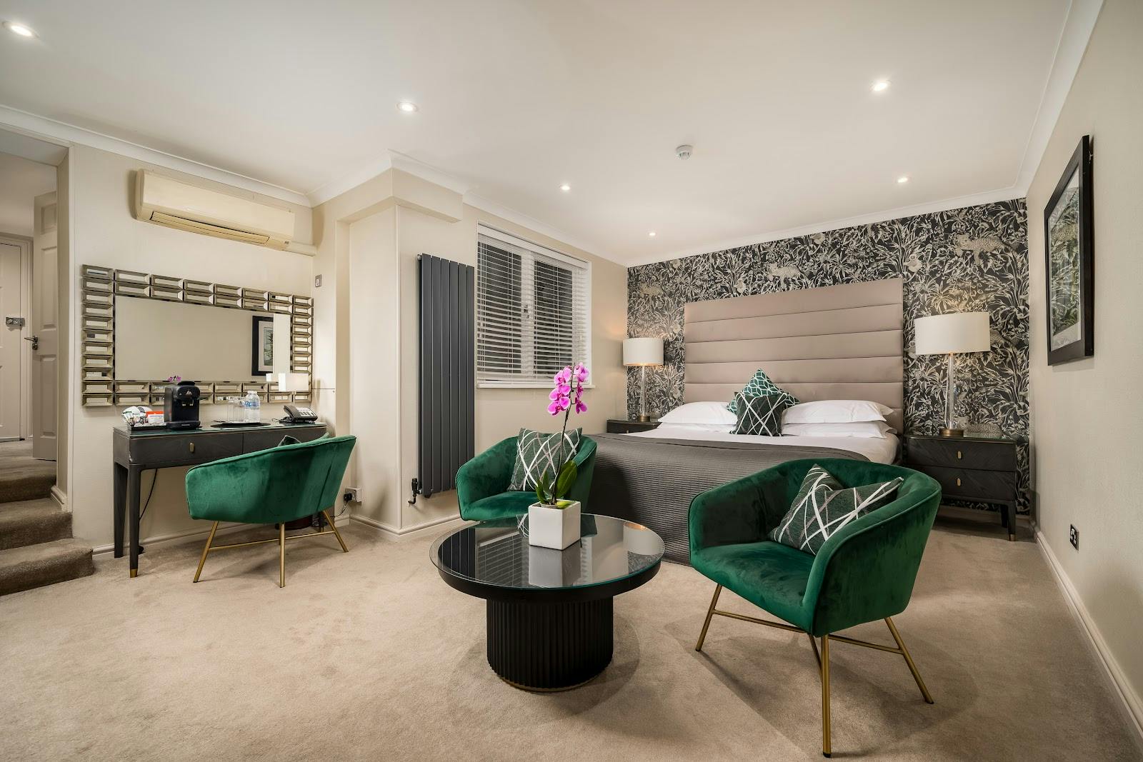 The Beaufort - >The Beaufort Knightsbridge</a>
