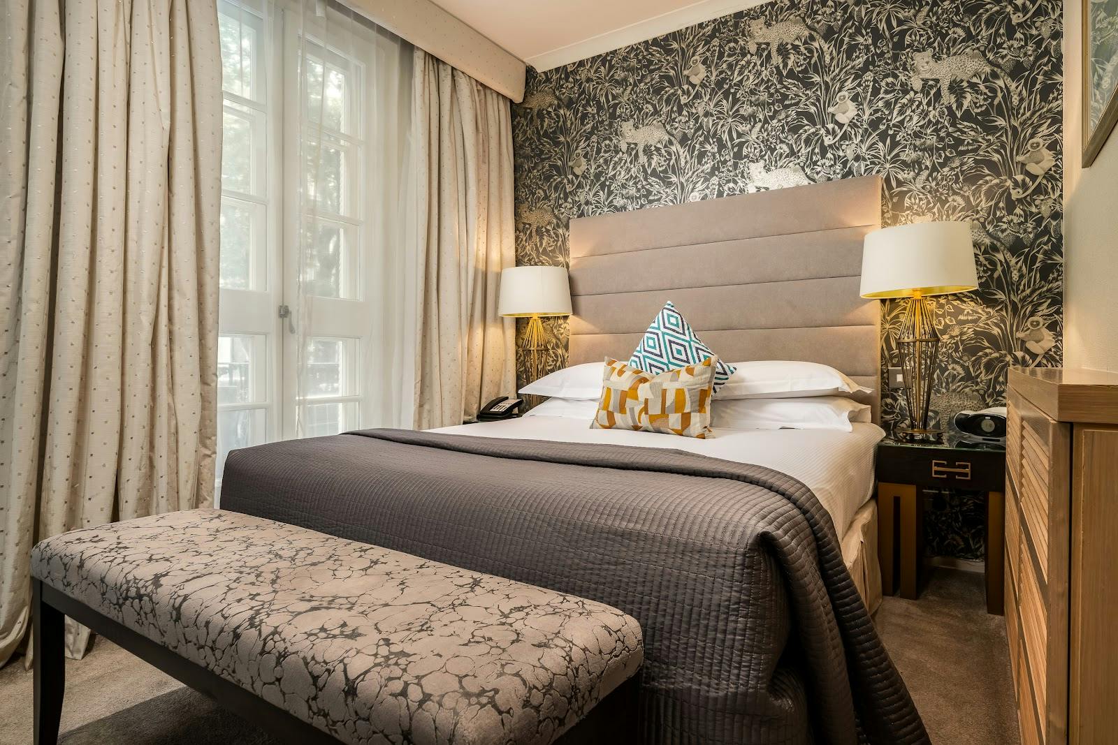 The Beaufort - >The Beaufort Knightsbridge</a>