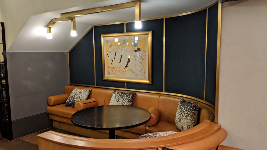 Victory House Hotel - image 1