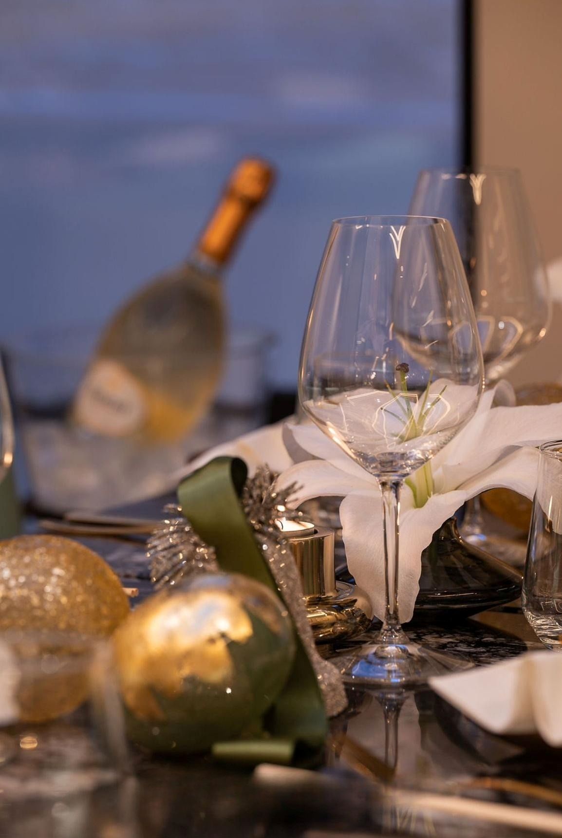 Lacquer Room - 4weykqqzxjb.jpg