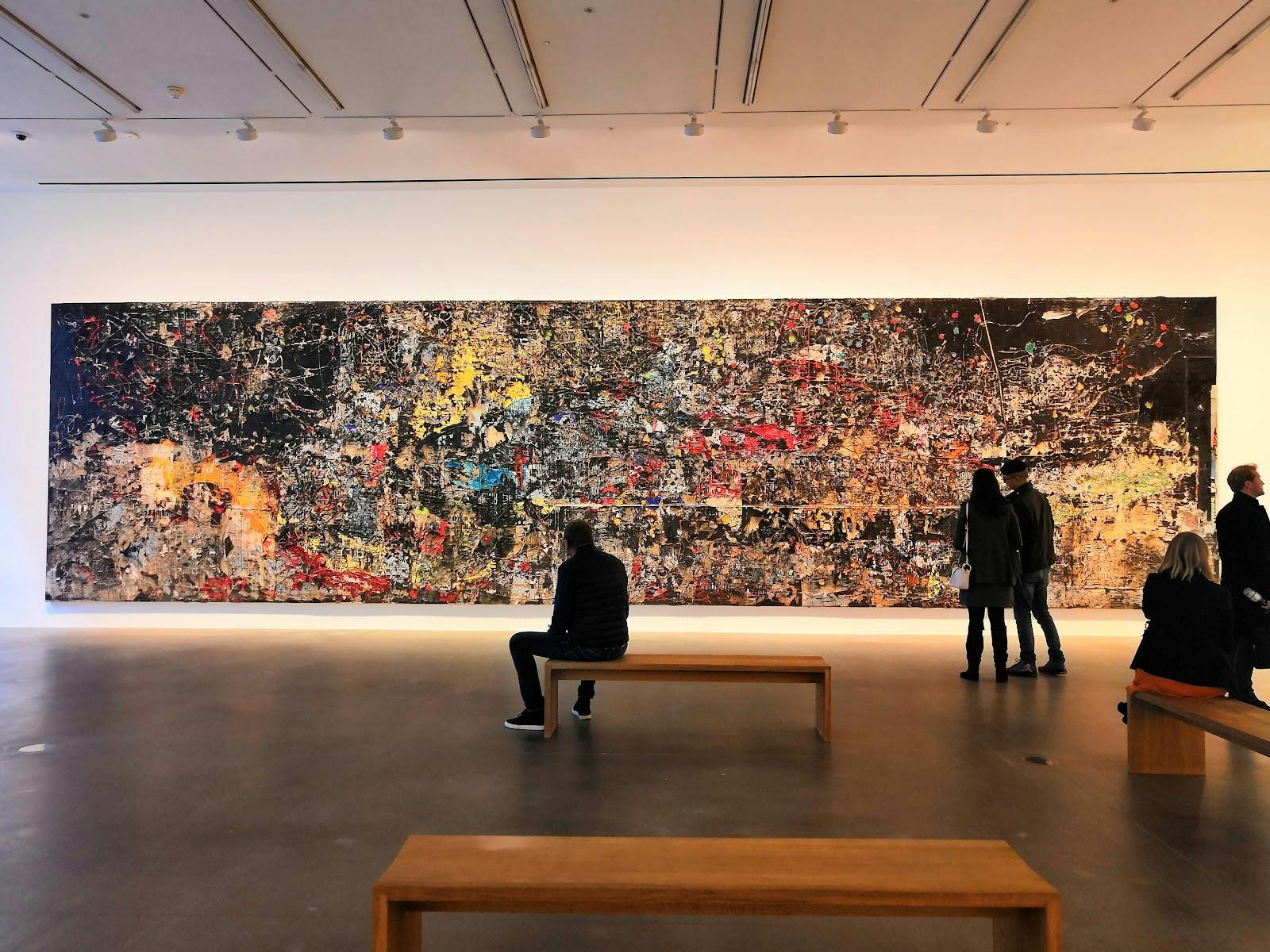 Hauser & Wirth North Gallery with monumental art, ideal for exclusive receptions and networking.