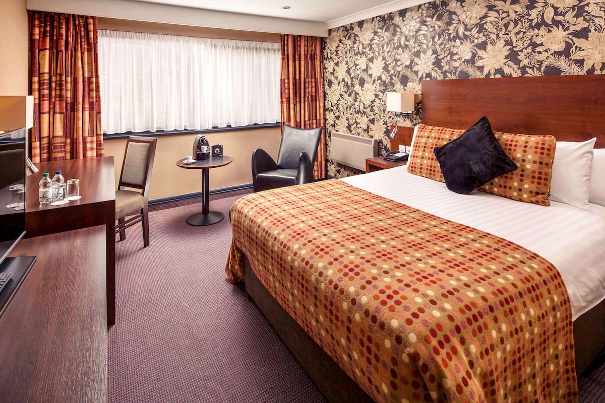 Mercure Livingston Hotel Reviews, Deals ...