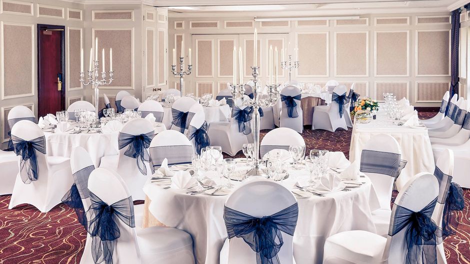 Mercure Livingston Hotel - image 1